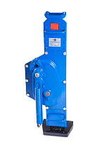 Домкрат реечный TOR ДРН 10000 10 т с низким подхватом и обрезиненной ручкой Домкрат реечный TOR ДРН 10000 10 т с низким подхватом и обрезиненной ручкой