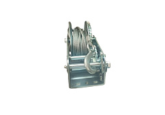 Лебедка ручная TOR ЛН-2500W (LHW) г/п 1,0 т длина ленты 10 м (серия X)